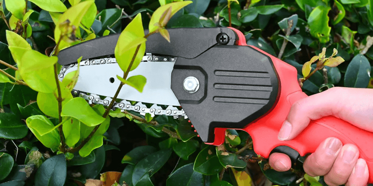 Experience the Ease of Gardening with the Cordless MiniSaw